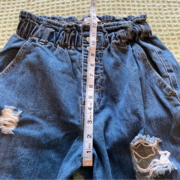 Forever 21 Paper Bag Elastic Waist Medium Wash Button Fly High Rise Mom Jeans - Picture 8 of 12